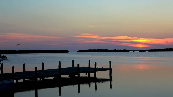 Romantischer Pier in Südflorida - am Abend - Reisefotos — Stockfoto