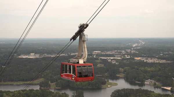 Ropeway in Stone Mountain National Park - ATLANTA, USA - APRIL 20, 2016 — стокове фото