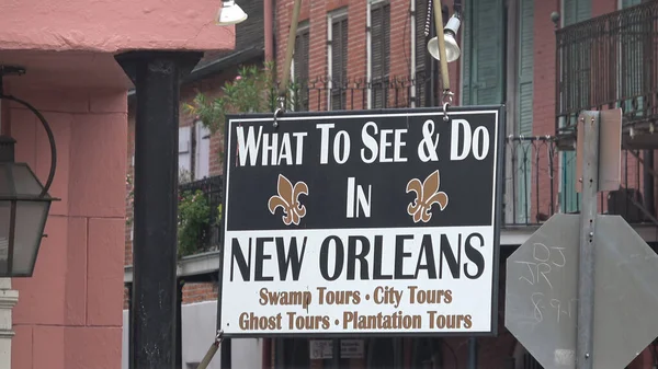 2016 년 4 월 17 일에 확인 함 . What to see and do in New Orleans - sightseeing - New ORLEANS, USA - APRIL 17, 2016 - travel photography — 스톡 사진