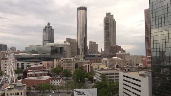 Skyline of Downtown Atlanta - ATLANTA, USA - KWIECIEŃ 21, 2016 — Zdjęcie stockowe