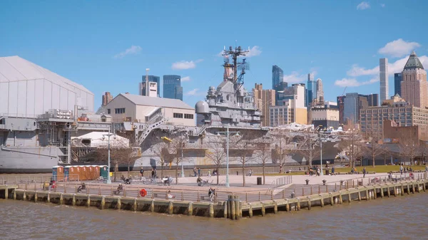 Intrepid Battleship and Museum Manhattan Nowy Jork - podróże — Zdjęcie stockowe