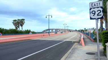 Uluslararası Hız Yolundaki Daytona Sahili Köprüsü