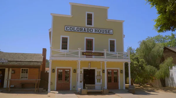 Beau bâtiment à San Diego Old Town - The Colorado House - SAN DIEGO, CALIFORNIE - 22 AVRIL 2017 - photographie de voyage — Photo