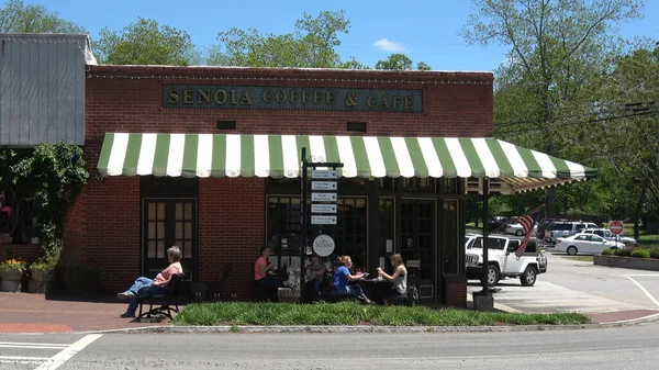 Senoia Café e café em Senoia EUA - SENOIA, EUA - 23 de abril de 2016 — Fotografia de Stock