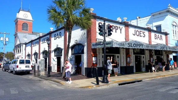 Beroemde Sloppy Joes Bar in Key West - KEY WEST, Verenigde Staten - APRIL 12, 2016 — Stockfoto