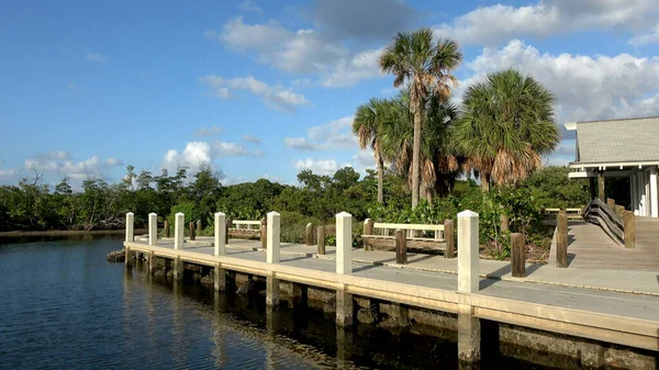 Small jetty in South Beach — Stock Photo, Image