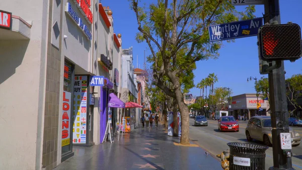 The bad area of Hollywood Boulevard in Los Angeles - LOS ANGELES, CALIFORNIA - APRIL 21, 2017 - travel photography — Stock Photo, Image