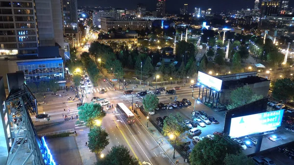 Atlanta Centennial Olimpiyat Parkı üzerinde gece hava görüntüsü - ATLANTA, ABD - 20 Nisan 2016 — Stok fotoğraf