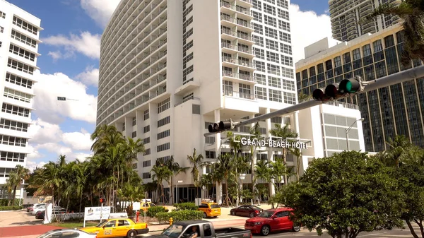 Grand Beach Hotel en Miami Beach - MIAMI, USA 10 DE ABRIL DE 2016 —  Fotos de Stock