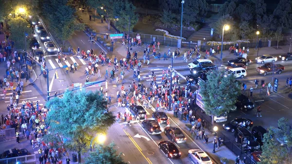 Canto de rua no centro de Atlanta após o jogo de futebol vista aérea — Fotografia de Stock