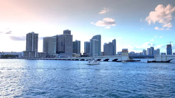Den vackra skyline Miami Downtown — Stockfoto
