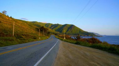 Big Sur Pasifik sahil şeridindeki 1 numaralı otoyol - seyahat fotoğrafçılığı