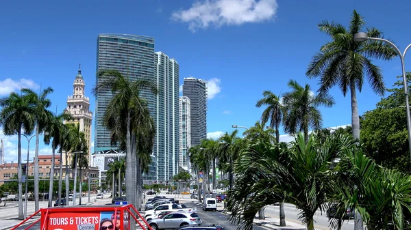 Miami belvárosi épületek Bayside-on - MIAMI, USA - Április 10, 2016 — Stock Fotó