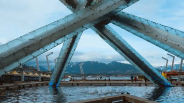 Vancouver Kongre Merkezi 'nde modern heykel - seyahat fotoğrafçılığı