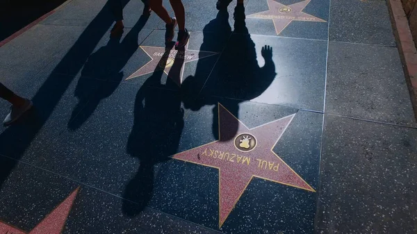 Hollywood Walk of Fame on Hollywood Blvd - LOS ANGELES, ESTADOS UNIDOS - 21 de abril de 2017 — Fotografia de Stock