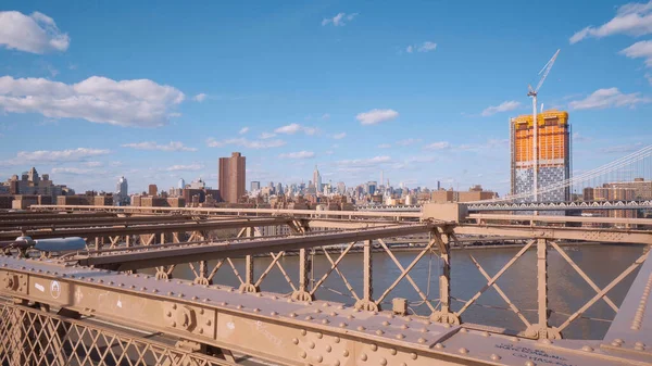 Wonderful Brooklyn Bridge - un point de repère important de New York - photographie de voyage — Photo