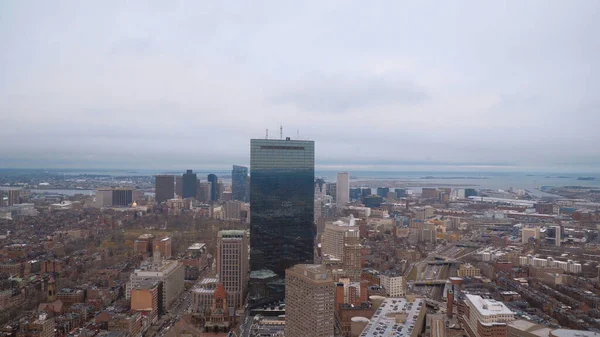 Vista aérea sobre la ciudad de Boston - BOSTON. ESTADOS UNIDOS - 5 DE ABRIL DE 2017 — Foto de Stock