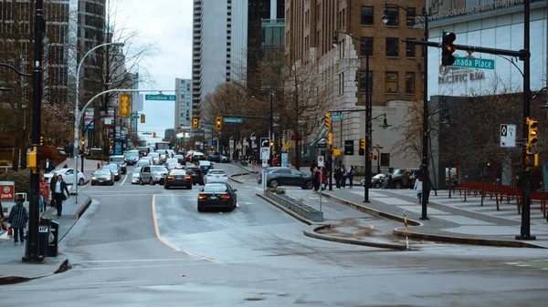 Vista rua em Vancouver - VANCOUVER, CANADA - ABRIL 11, 2017 — Fotografia de Stock