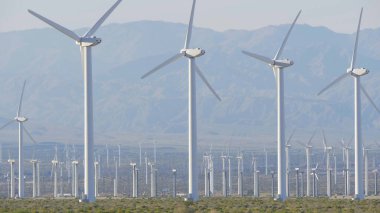 Kaliforniya 'daki Palm Springs yel değirmenleri