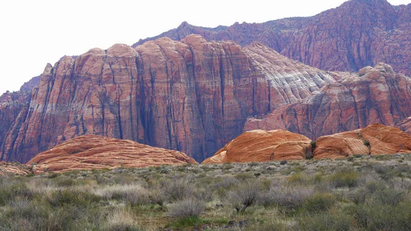 Wspaniała sceneria w Snow Canyon w Utah — Zdjęcie stockowe