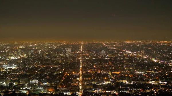 De lichten van Los Angeles 's nachts - vanuit de lucht — Stockfoto
