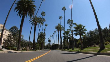 Beverly Hills POV sürücüsü, LOS Angelgeles. ABD - 18 Mart 2019