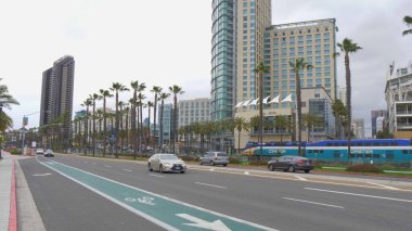 San Diego sokak manzaralı Kongre Merkezi - CALIFORNIA, ABD - 18 Mart 2019