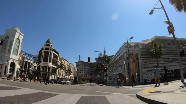 Οδήγηση στο Rodeo Drive στο Μπέβερλι Χιλς - LOS ANGELES. ΗΠΑ - 18 Μαρτίου 2019 — Φωτογραφία Αρχείου