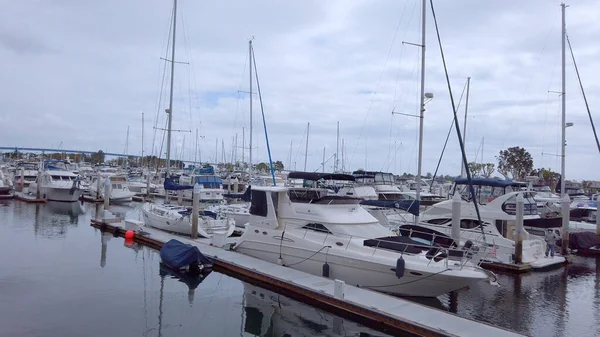 San Diego Marina at the Oceanfront - SAN DIEGO, USA - APRIL 1, 2019 — Stock Photo, Image