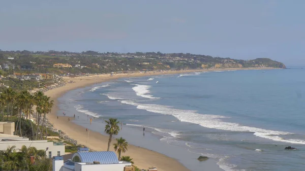 La costa de Malibú - MALIBU, EE.UU. - 29 DE MARZO DE 2019 — Foto de Stock