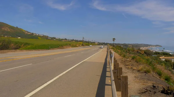 Driving on the PCH Pacific Coast Highway - MALIBU, USA - MARCH 29, 2019 — Stock Photo, Image