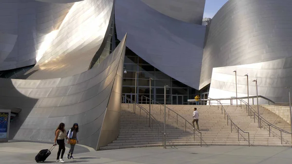 Walt Disney Concert Hall in Los Angeles - CALIFORNIA, USA - MARCH 18, 2019 — Stock Photo, Image