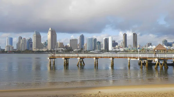 Vista panorámica del horizonte de San Diego - CALIFORNIA, Estados Unidos - 18 DE MARZO DE 2019 — Foto de Stock