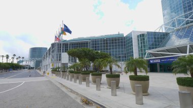 Şehir merkezindeki Los Angeles Kongre Merkezi - CALIFORNIA, ABD - 18 Mart 2019