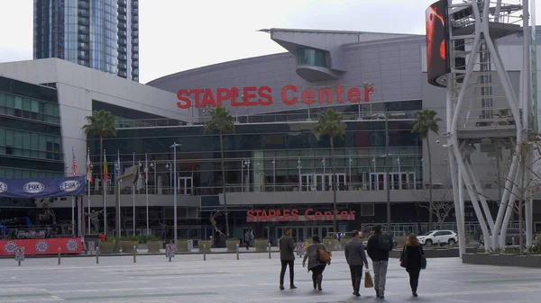 Staples Center Arena en Los Angeles Downtown - CALIFORNIA, Estados Unidos - 18 DE MARZO DE 2019 — Foto de Stock