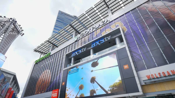 Moderní budovy v divadle Microsoft v centru Los Angeles - CALIFORNIA, USA - MARCH 18, 2019 — Stock fotografie