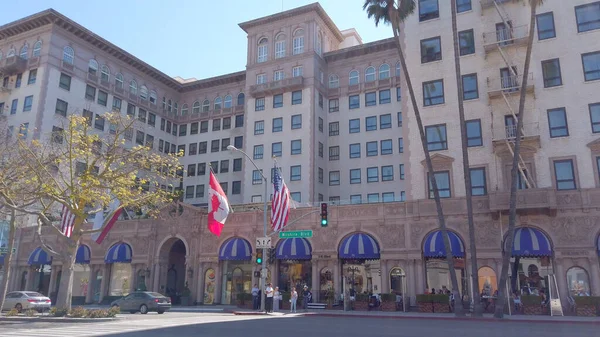 Beverly Wilshire hotelli Beverly Hillsissä - LOS ANGELES, Yhdysvallat - huhtikuu 1, 2019 — kuvapankkivalokuva