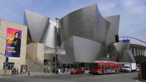 Walt Disney Concert Hall en Los Ángeles - CALIFORNIA, Estados Unidos - 18 DE MARZO DE 2019 — Foto de Stock