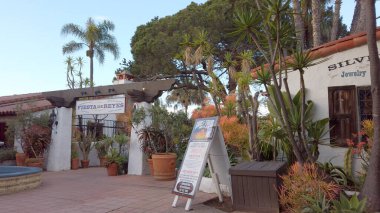 San Diego Eski Şehir Parkı 'ndaki Meksika binaları - SAN DIEGO, ABD - 1 Nisan 2019
