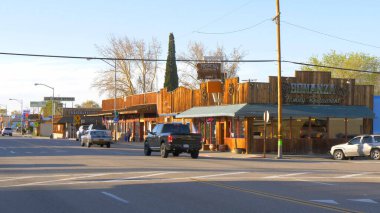 Tarihi Lone Pine köyündeki Batı Salonu ve Lokantası - Lone PINE CA, ABD - 29 Mart 2019