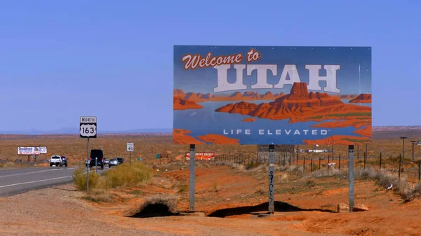 Welcome to Utah street sign - UTAH, USA - MARCH 20, 2019 – stockfoto