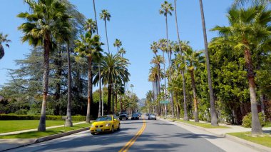 Beverly Hills California 'dan geçerken LOS ANGELES, ABD 1 Nisan 2019