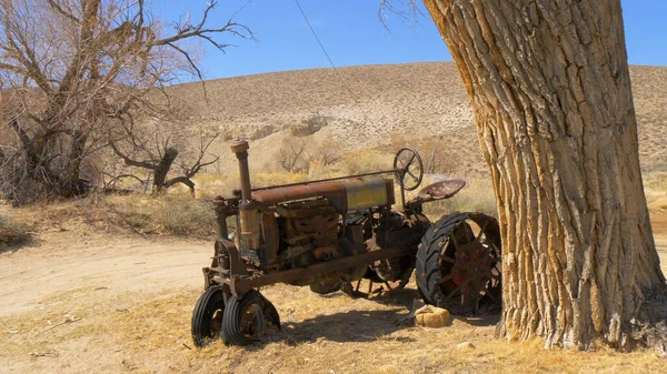 Historische Geisterstadt Benton in der Sierra Nevada - BENTON, USA - 29. MÄRZ 2019 — Stockfoto