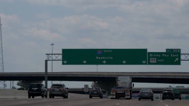 Otoyoldaki Nashville istikameti - NASHVILLE, Birleşik Devletler - 17 HAZİRAN 2019