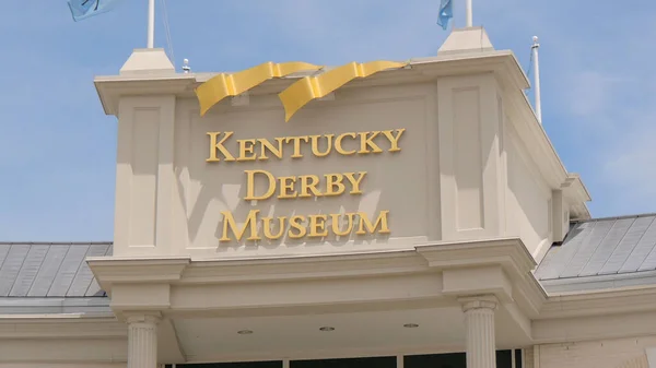 Museo Derby de Kentucky en Louisville - LOUISVILLE, ESTADOS UNIDOS - 14 DE JUNIO DE 2019 — Foto de Stock