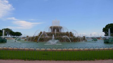 Chicago Grant Park, Chicago 'daki ünlü Buckingham Çeşmesi. Birleşik Devletler - 11 Haziran 2019