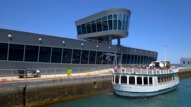 Michigan Gölü 'ndeki Chicago Nehri Kilidi, Chicago. Birleşik Devletler - 11 Haziran 2019