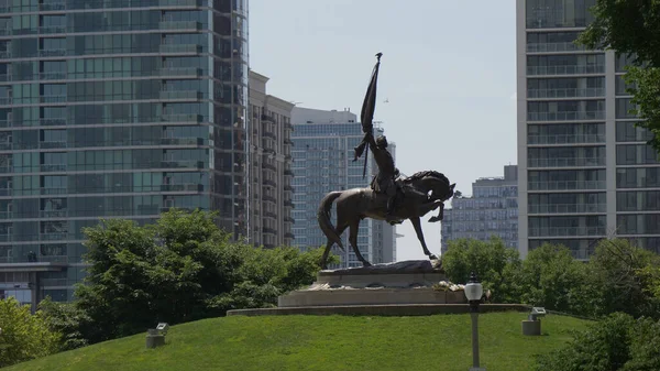 Statua a Grant Park a Chicago - CHICAGO. STATI UNITI - 11 GIUGNO 2019 — Foto Stock