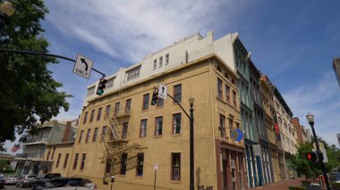 Louisville ana caddesindeki güzel mimari - LOUISVILLE, Birleşik Devletler - 14 Haziran 2019