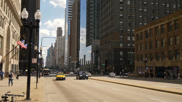 Відомі Мічиганські авеню в Чикаго - Чікаго. UNITED STATES - 11 червня 2019 — стокове фото